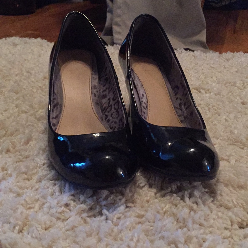 Chinese Laundry black 3" heels